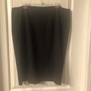 Style & Co Woman 18W Black Straight Knee Length Fully Lined Skirt w/ Double Vent